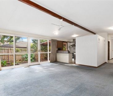 Spacious Family Living in a Prime Clayton Location - Photo 5