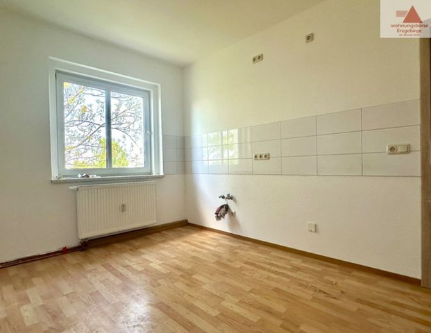 Moderne 2-Raum-Wohnung im 2. Obergeschoss auf der Haldenstraße in Annaberg!! - Foto 1