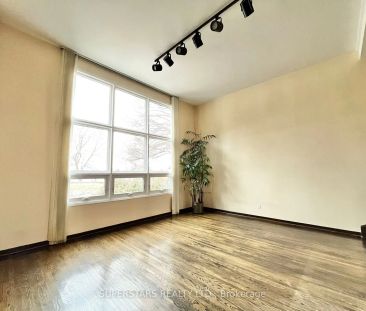 92 Francine Drive #Upper - Photo 5