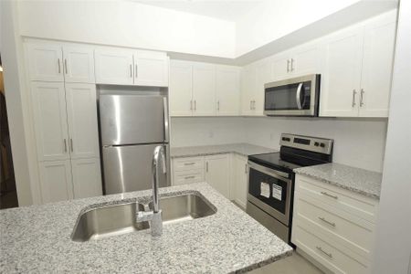 For Lease - 25 Pelican Lane, Hamilton, Ontario - Photo 2