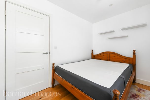 South Street, Epsom - Photo 1