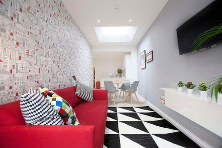 Kennet Court, Reading, Berkshire, RG1 - Photo 2