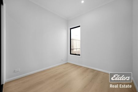 An elegant residence perfect for comfortable living! - Photo 3