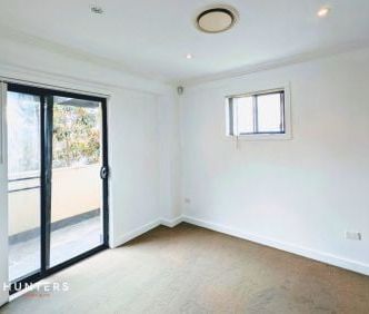 Immaculate Quiet Rear Duplex with Ducted Air Conditioning - Photo 1