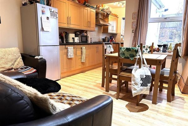 4 bedroom house to rent - Photo 1