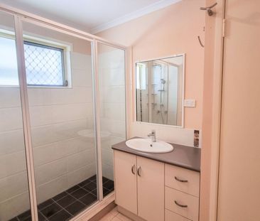 Low Maintenance Modern Unit - Photo 3