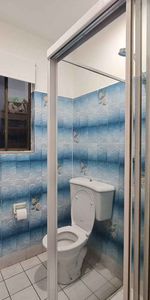 Compact 1 Bedroom Unit - Photo 4
