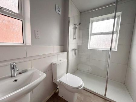 2 bedroom maisonette to rent - Photo 5