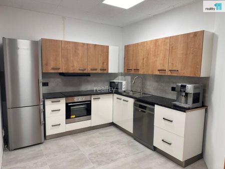 Pronájem bytu atypický 132 m2 - Fotografie 5