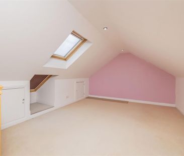 3 bed House - Mid Terrace To Let - Photo 5