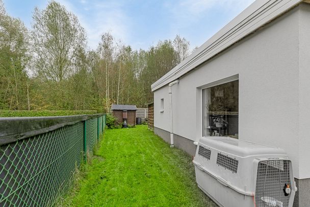 Rustig gelegen, knusse gelijkvloerse woning met garage. - Foto 1