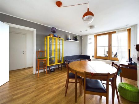2 bedroom penthouse to rent - Photo 5