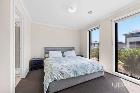 Modern Family Living in the Heart of Fraser Rise - Photo 5
