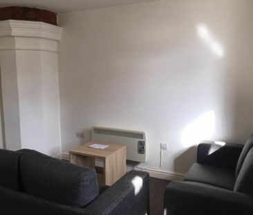 Flat 3 Tabernacle Chapel Garth Road - Photo 1