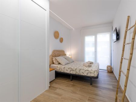 Piso de alquiler en Calle Gigantes y Cabezudos, 9, Villamartín - Las Filipinas - Photo 2