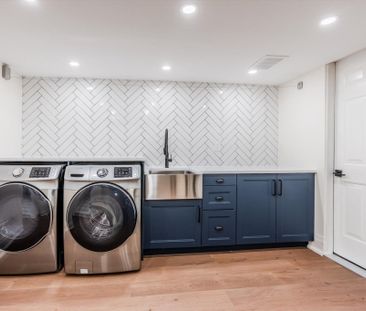 For Lease - 17 Castle Park Boulevard, Vaughan, Ontario - Photo 2