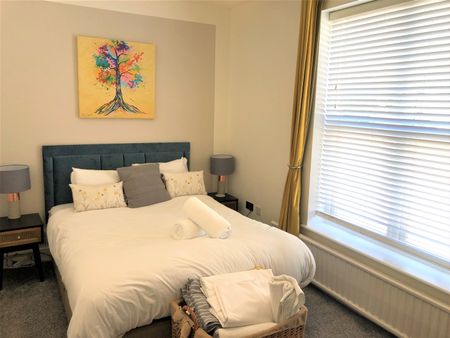 Alumhurst Road - Photo 4