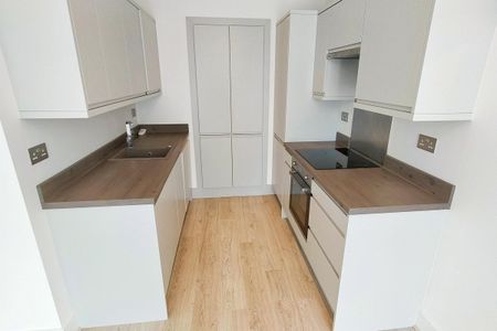 Station Parade, LETCHWORTH GARDEN CITY - Photo 5