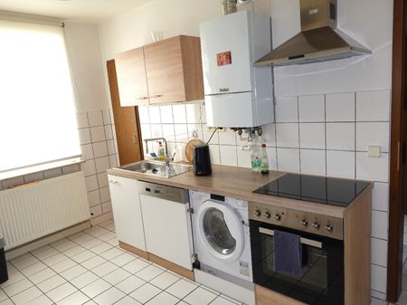 Gepflegte 2- Zimmerwohnung mit Tageslichtbad und Einbauküche zentral gelegen am Remberg in Hagen - Photo 5