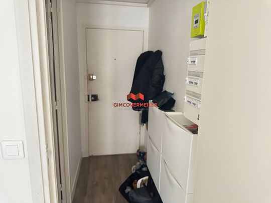 RUE DE LA PAROISSE A VERSAILLES APARTEMENT MEUBLE 2 PIECES 29.80 m2 - Photo 1