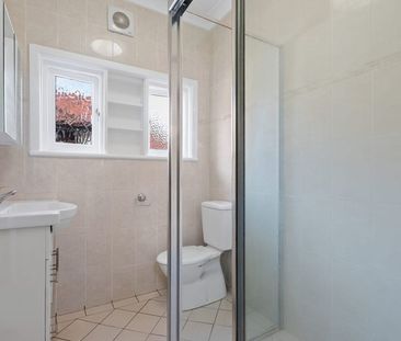 Well presented home in a tightly held pocket - Photo 5