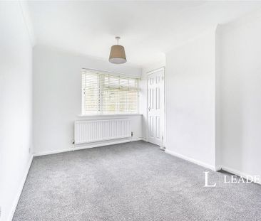 4 bedroom terraced house to rent - Photo 3