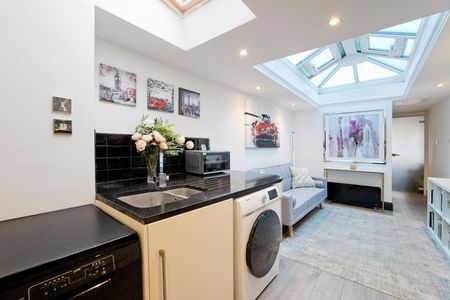 1 Bed Flat, London, SE26 - Photo 2