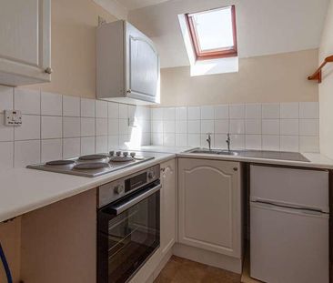 White Hart Court, IP13 - Photo 3