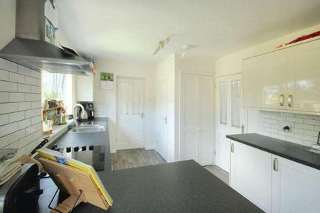 Fairfield Close, Marshfield, SN14 - Photo 3