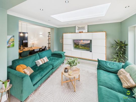 5 bedroom semi-detached house to rent - Photo 1