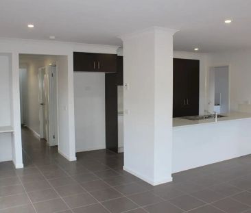 “As New Modern Townhouse” - Photo 3