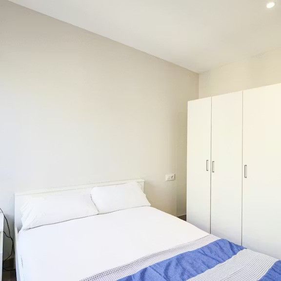 Carrer de lHospital, Barcelona, Catalonia 08001 - Photo 1