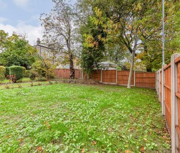 3 bedroom end of terrace house to rent - Photo 5