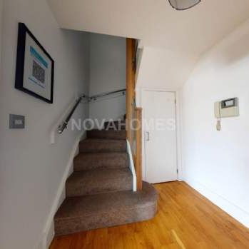 2 bedroom property to rent in Plymouth - Photo 1