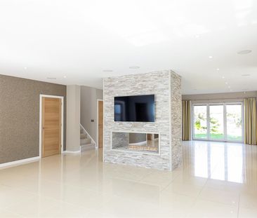 4 Bedroom House - Photo 2