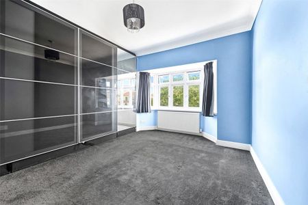 4 bedroom semi-detached house to rent - Photo 4