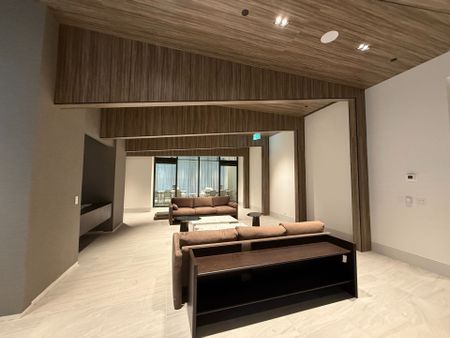 For Lease - 65 Broadway Avenue Unit# 902, Toronto, Ontario - Photo 2