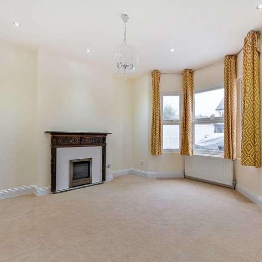 St Leonards Road, Mortlake, SW14 - Photo 1