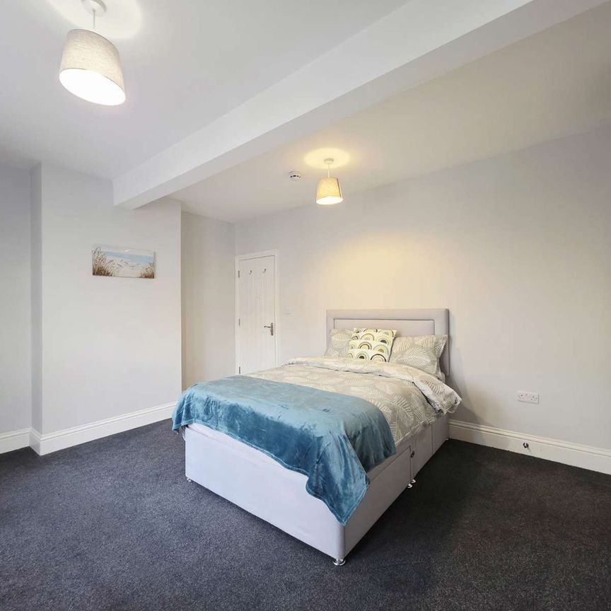 Clifford Road - Photo 2