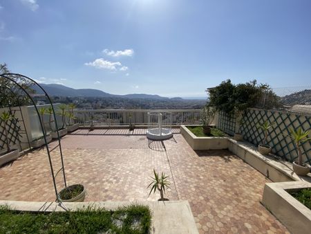 Location Appartement 2 pièces 64m² NICE 06100 - Photo 5