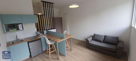 Location Appartement 1 pièce 23m² CHANGE 53810 - Photo 2