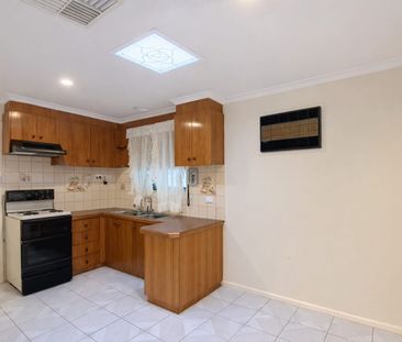 A Standout St Albans Opportunity with Space, Secure Parking and Eve... - Photo 6