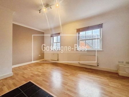 Haydon Place, Guildford - Photo 3