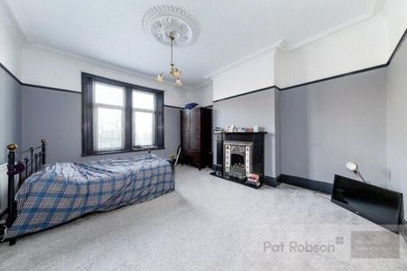 2 bedroom property to rent - Photo 4