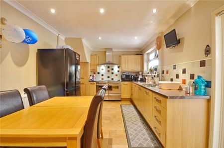 Landseer Avenue, Lockleaze - Photo 5