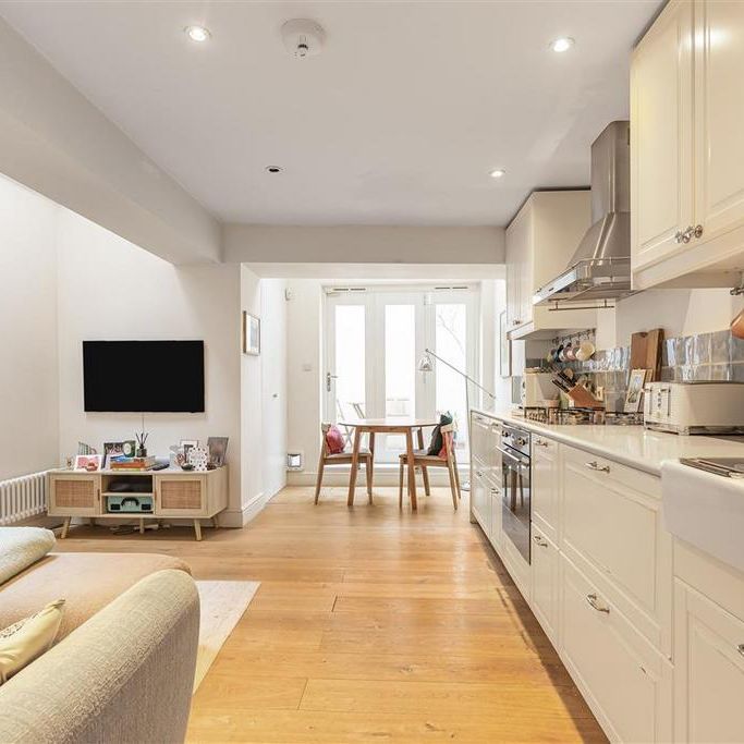 1 bedroom flat to rent - Photo 1