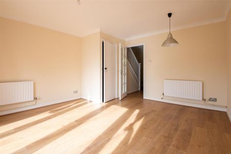 2 bedroom terraced house to rent - Photo 2