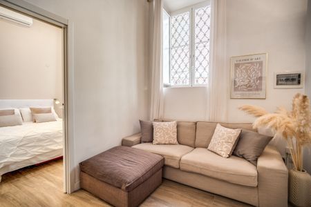 TRASTEVERE APARTMENT RENOVATED IN VICOLO DELLA SCALA - Photo 2