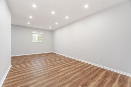 For Lease - 2015 Shay Drive Unit# Upper LVL, Pickering, Ontario - Photo 3