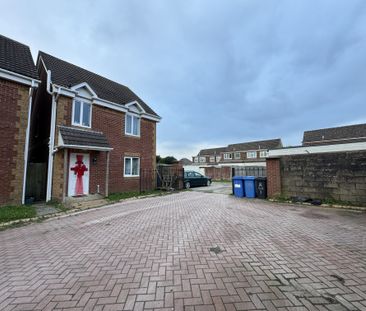 Boldre Close, Poole - Photo 2